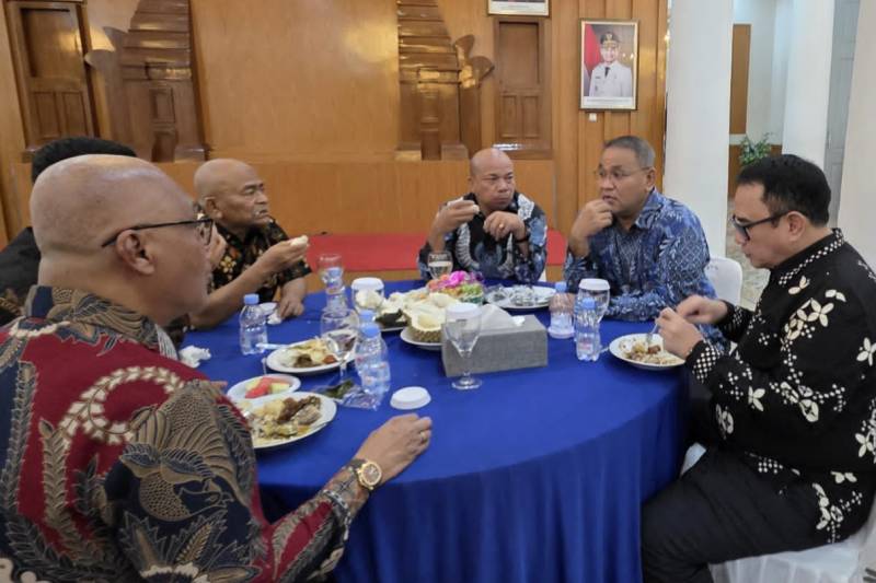 Teguh Santosa Hadiri Pembuka HPN 2026: Momentum Perkuat Kolaborasi Insan Pers Nasional 1 1764520748668