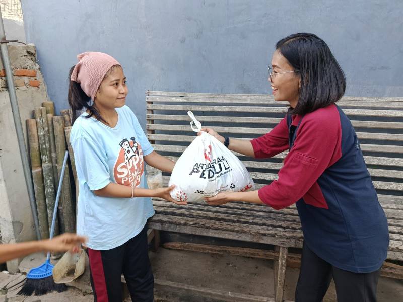 Pasar Murah AGP 2025 Kembali Hadir di Kendari, Ringankan Beban Warga dan Jaga Akses Pangan Terjangkau 1 IMG 20251217 WA0006